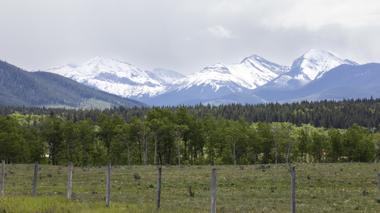 Views of the Rocky Mountains near Calgary, Alberta, Canada, host city of the 2025 Rotary International Convention. 17 June 2024. Find the story in “Rotary” magazine, September 2024.